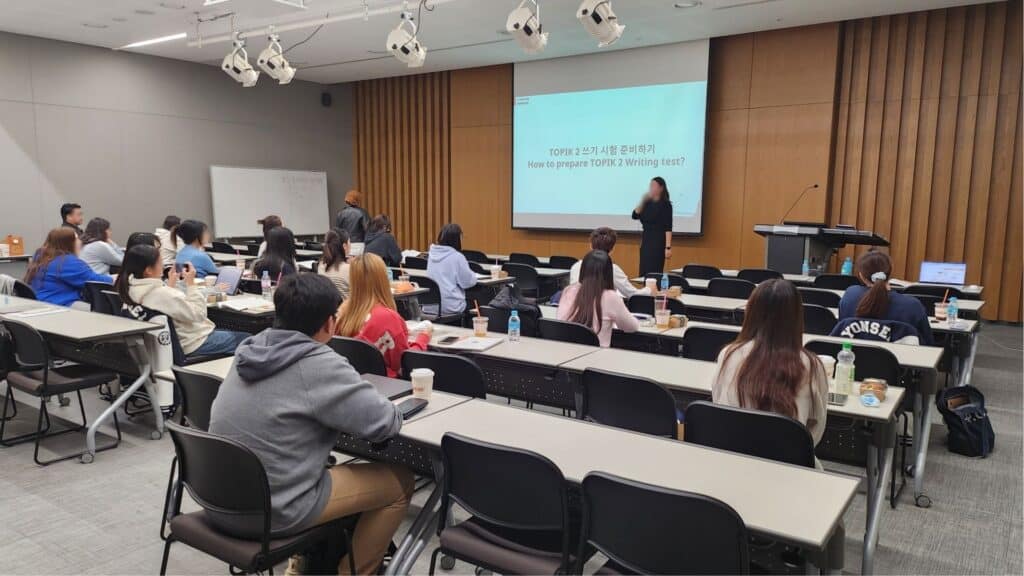 Chapter Korean class, course, activity, programs image (19)